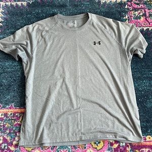 Under Armor men’s size XL t-shirt.